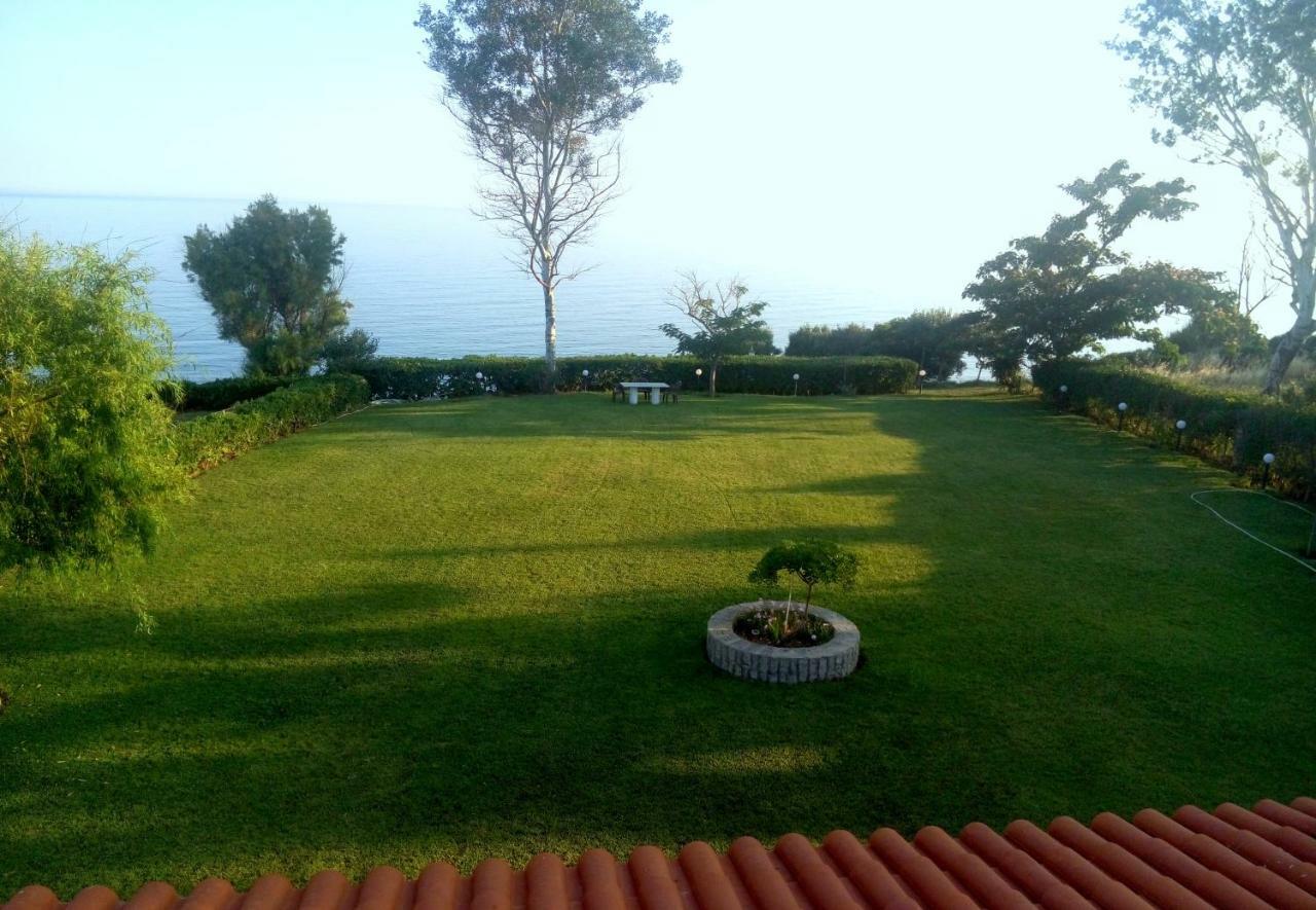 Villa Sea Esta Maroneia  Exterior photo